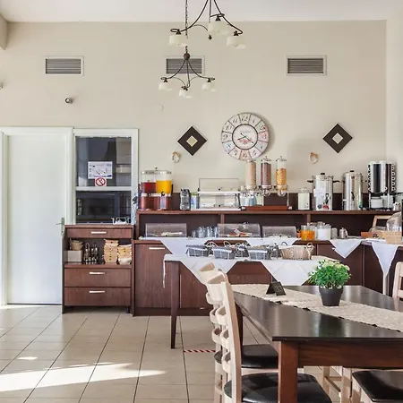 Ξενοδοχείο Chrisa 2*