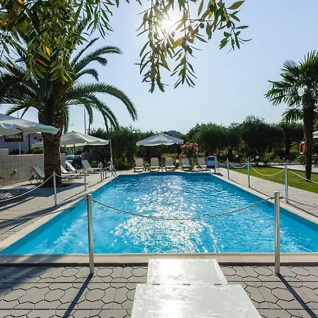 Chrisa Ξενοδοχείο 2*