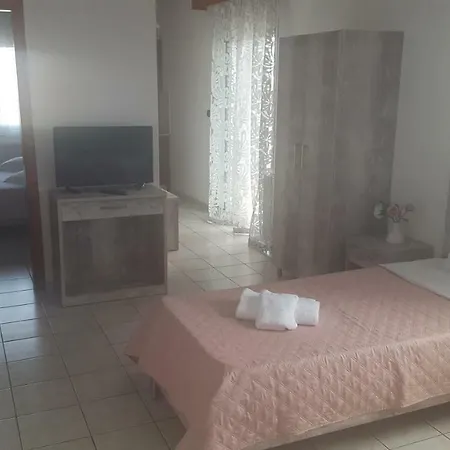 Chrisa Szálloda 2*