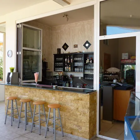 Ξενοδοχείο Chrisa