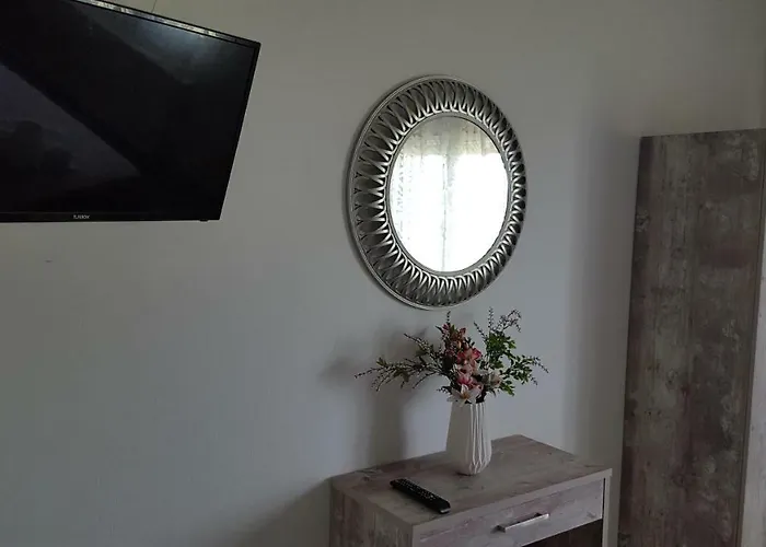 Chrisa Ξενοδοχείο 2*